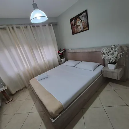 Central Tirana Stay Privatunterkunft Tirana